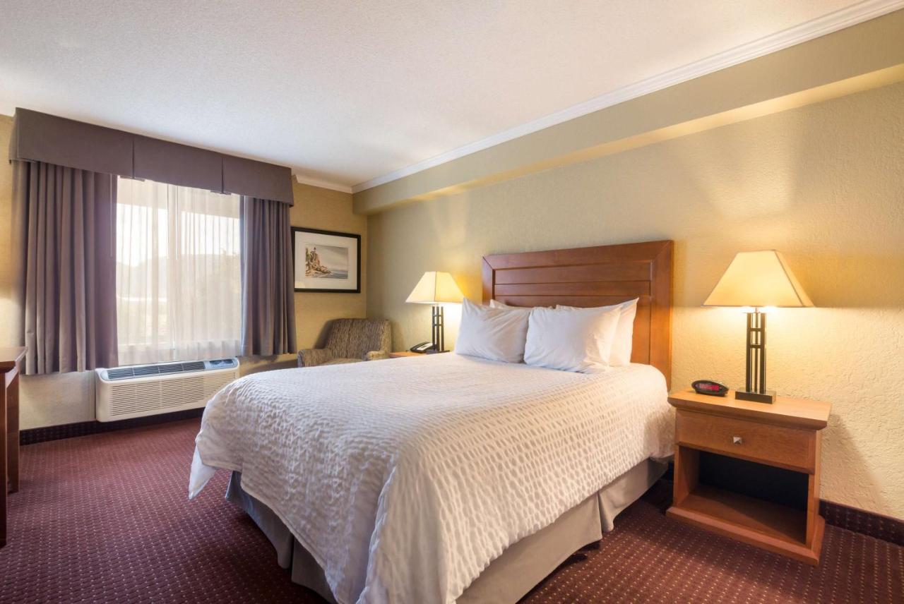 Best Western Plus Norwester Hotel & Conference Centre Thunder Bay Exterior photo