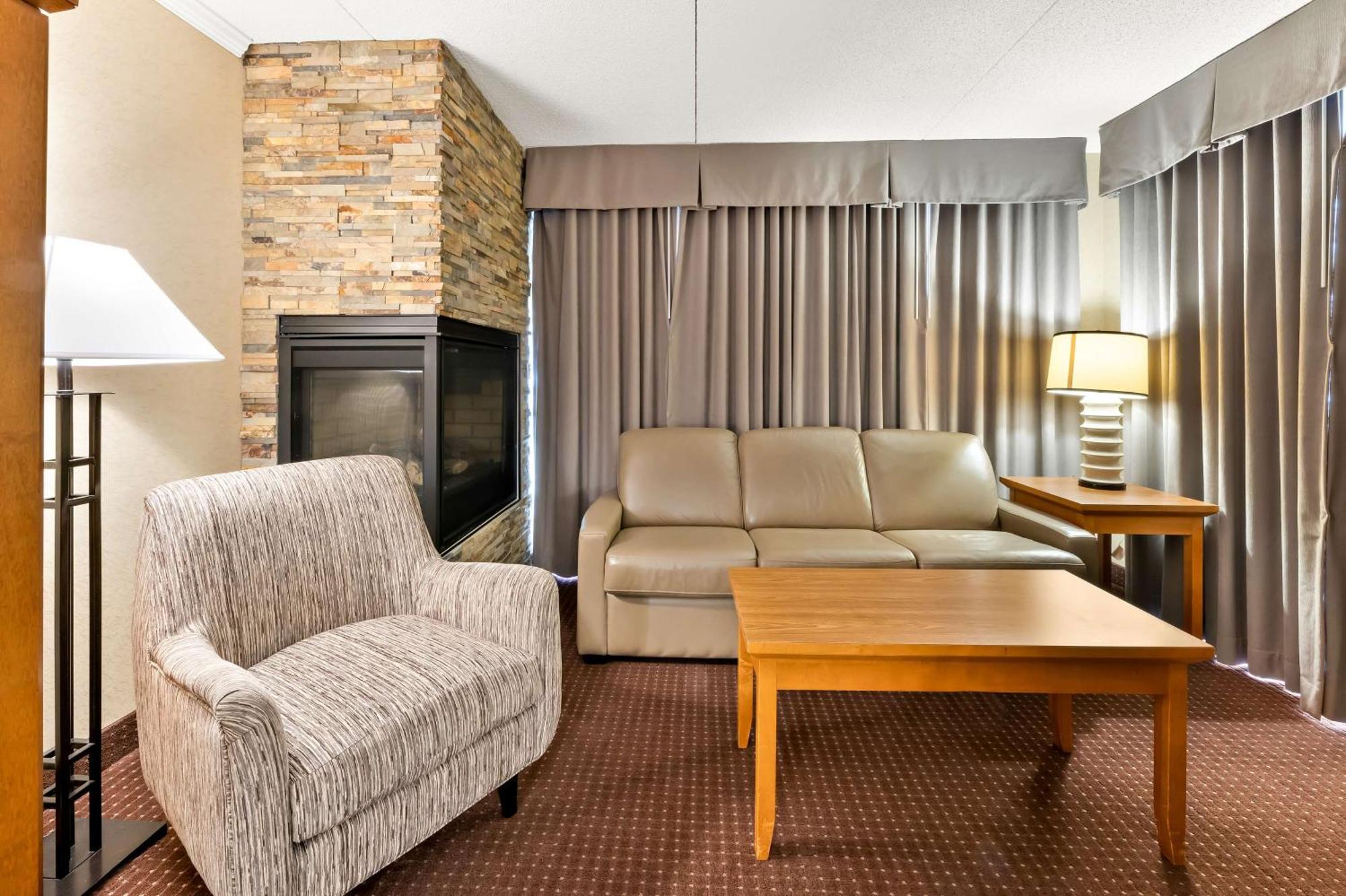 Best Western Plus Norwester Hotel & Conference Centre Thunder Bay Exterior photo