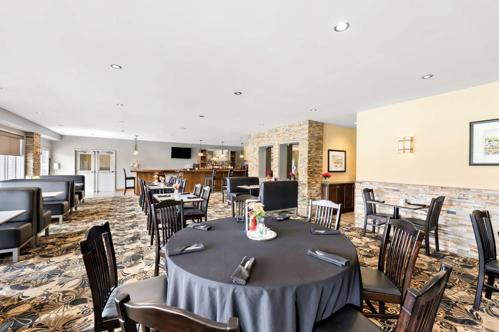 Best Western Plus Norwester Hotel & Conference Centre Thunder Bay Exterior photo