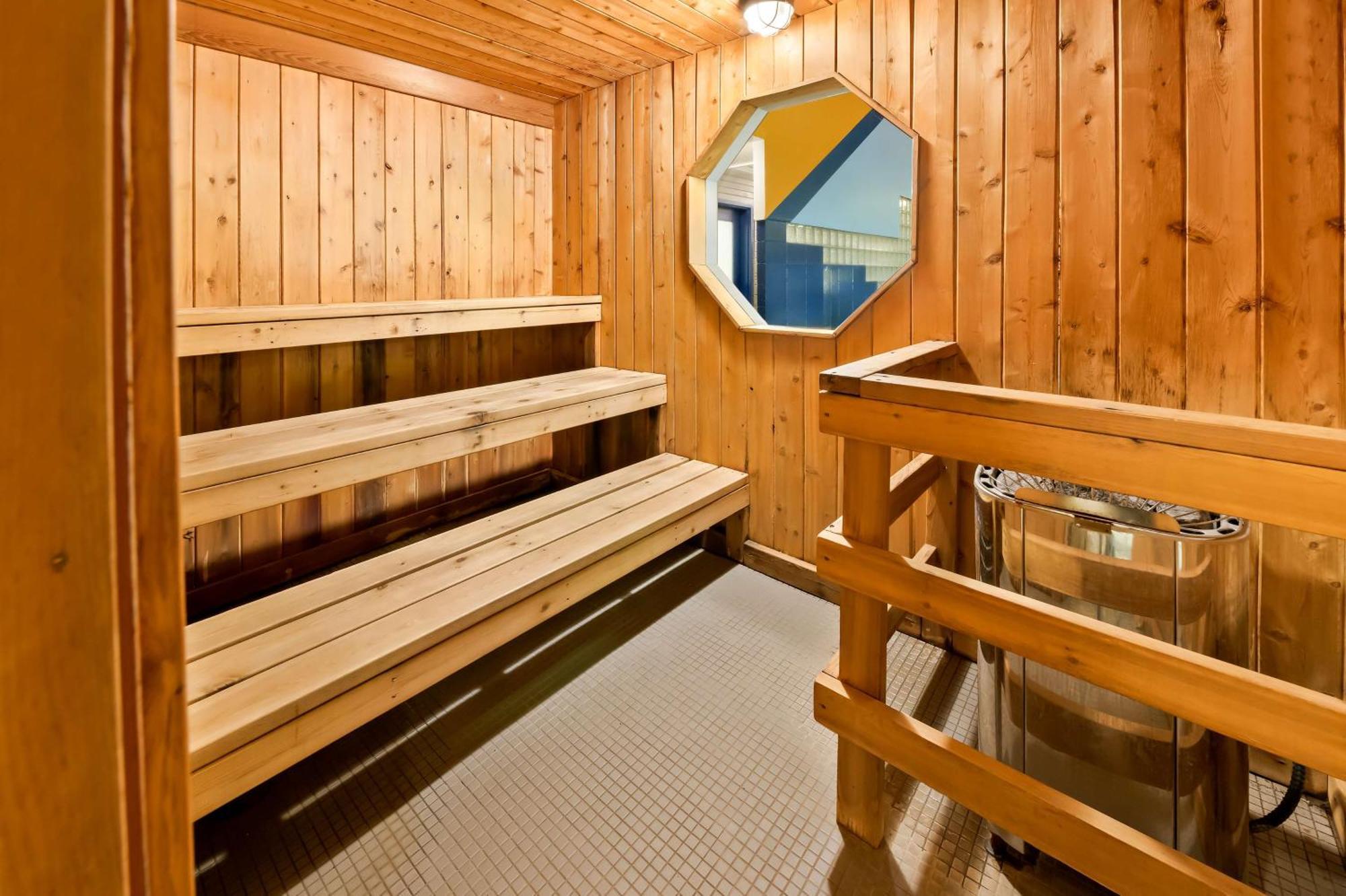 Best Western Plus Norwester Hotel & Conference Centre Thunder Bay Exterior photo